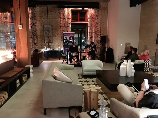 Minneapolis Canopy Hotel Unboxing Experience (2)🌟