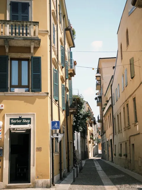 🇮🇹Verona: A Rose-Tinted Medieval Dream