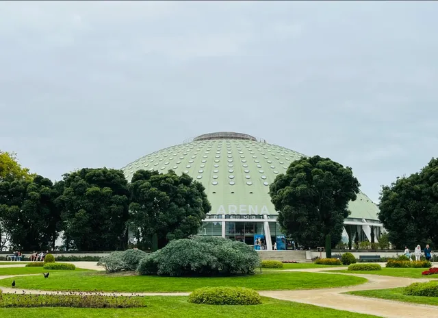 🌳️ Exploring the Crystal Palace Gardens, No Dragon King in Sight 🐲