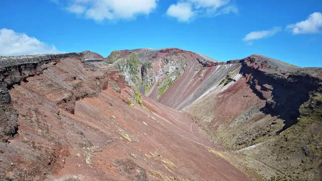 🇳🇿 Rotorua’s Hidden Gem: Mt Tarawera Volcano Hike 🌋