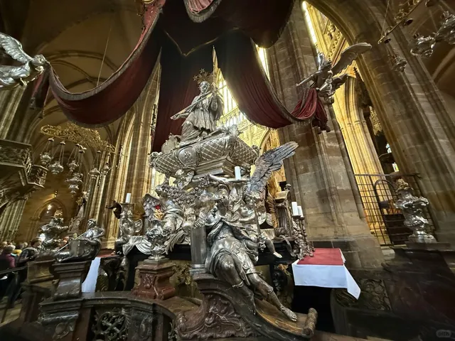 🇨🇿 Prague Castle & Lesser Town Road Trip Guide 🚗✨