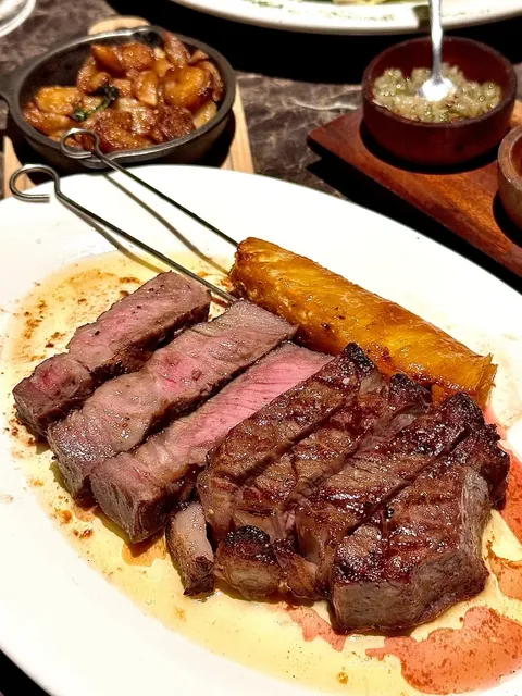 🌴 Kuala Lumpur’s Beato Steakhouse: A Carnivore’s Paradise! 🌺