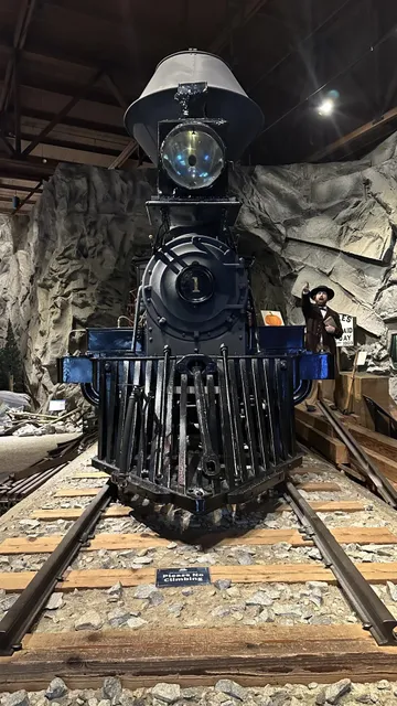 🚂🏛️ California State Railroad Museum: All Aboard for History! 🏛️🚂