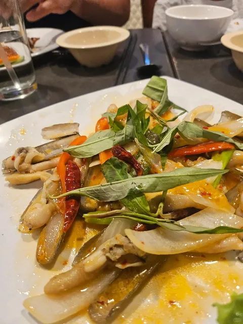 🥢 Vietnamese Food in Denver – A Flavor Awakening! 🍜✨