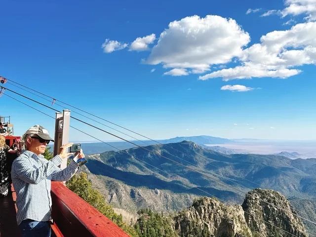 🚡 Riding the Longest Tramway in the US to Sandia Peak 🌄