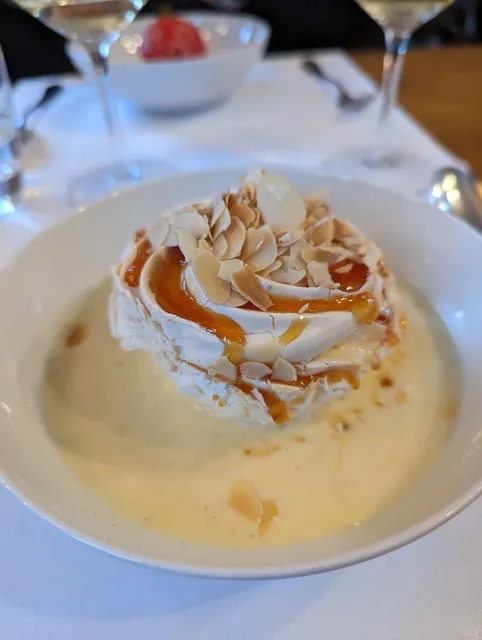 Swiss Basel Michelin-Recommended Restaurant Au Violon