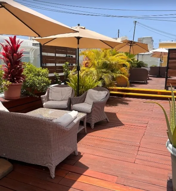 352 Guest House: A High-Tech Haven with Heart