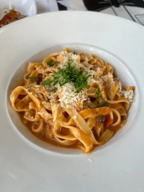 🍤 Franciscan Crab Restaurant | Pier 43.5's Seafood Gem with Bay Views