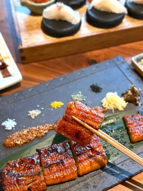 First "Pretty Meal" of the New Year! 🍣 Perfect Date Night Vibes