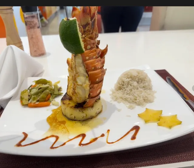 Restaurant 43.5 Serves Lobster So Good, I’m Coming Back Tonight 🦞