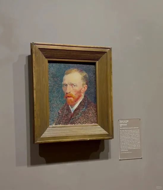 Architecture Lover’s Paradise! 🏛️✨