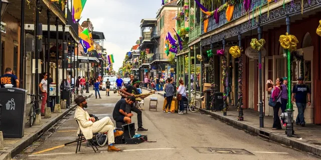 🎭 The Enigma of New Orleans 🌿