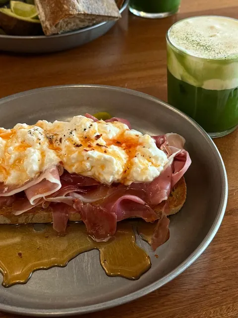 Honey Ham Toast & Salted Vanilla Matcha Cream 🍯​​