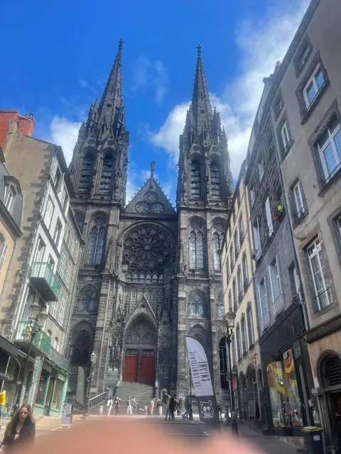 🇫🇷 Clermont-Ferrand Travel Guide | Hidden Gem of France