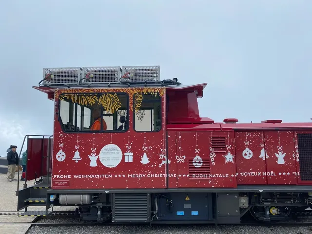 🇦🇹 Vienna Travel Guide: Food, Stay & Transport 🧳