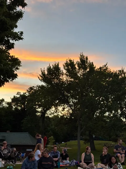  Minnehaha Creek Park(2)