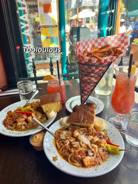🇨🇦 Must-Try Restaurant in Banff: Tooloulou's 
