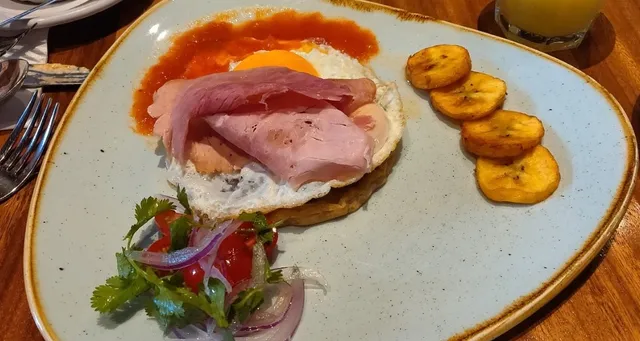 Cafe Lusso: A Cozy Coffee Gem