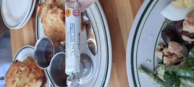 Luxury Niçoise — Oh My! 🌞🍽️