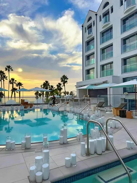 Just Checked Out of This Gorgeous LA Beachfront Hotel 🏨💙