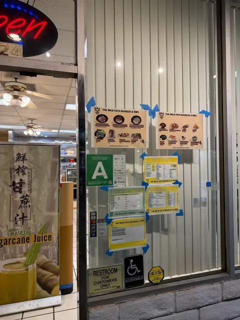 LA Gem | Pho, Stinky Tofu & Sugar Cane Juice! 🎋