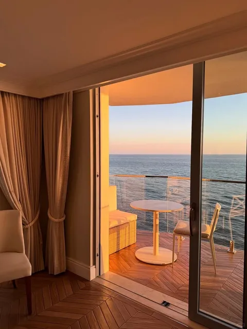 My Dream Hotel in LA 😭😭 So Beautiful & So Amazing!