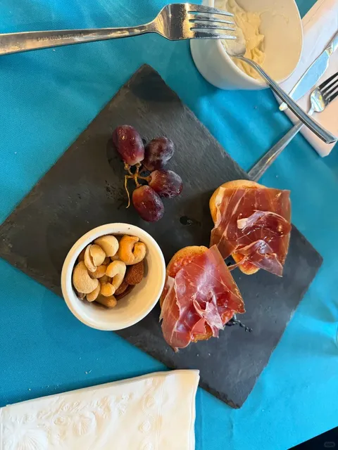 Thanksgiving Food in Vegas – Honest Reviews 🦃🍽️