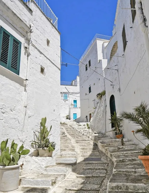  An Artistic & Historical Journey Through Ostuni