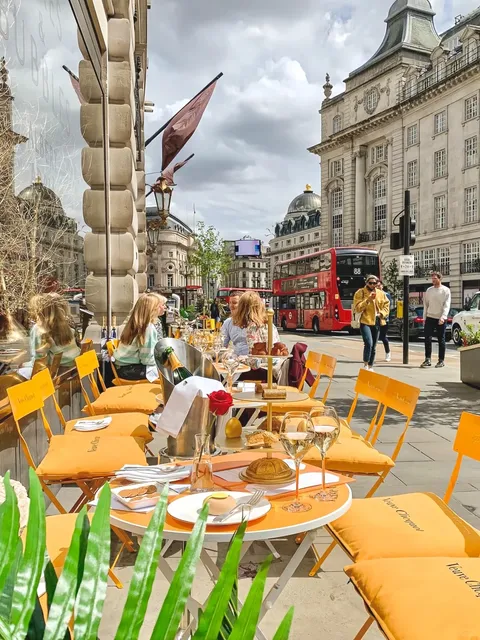 Afternoon Tea 🧁 at just £20 per person!