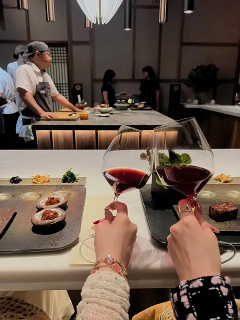 New York 🇺🇸 Michelin Meju 🌟🌟 Enjoying a Healthy Meal Together