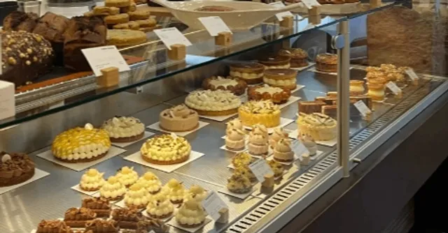 Lyon Desserts | Amazing Reinvented Tarte Tropézienne