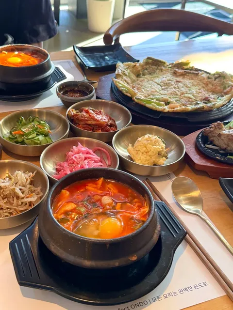 🇺🇸 Irvine UCI Hidden Gem Korean Cafeteria｜Yigah Restaurant
