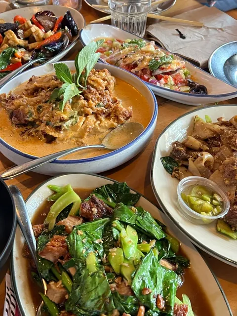 Seattle's Outstanding Thai Cuisine | Kin Len Thai Night Bites
