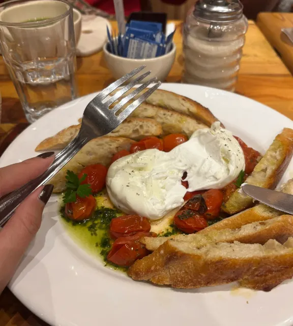Sao Paulo 🇧🇷 coffee shop | "Daily Bread" chain 🥐