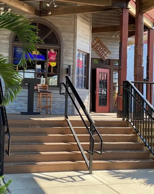 A Hidden Gem of a Seaside Restaurant in Tampa!