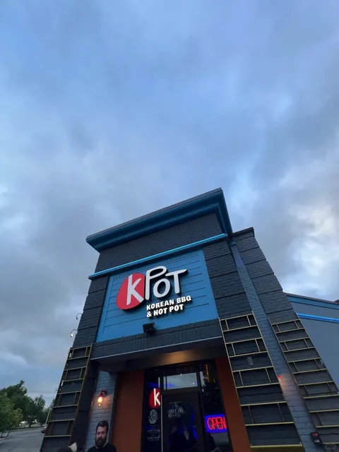 Kpot GR (Grand Rapids) | Korean BBQ & Hot Pot Fun in Michigan 🥩
