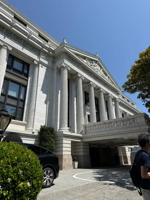 A Wonderful Stay – Exceptional Service & Great Location! 🏨✨