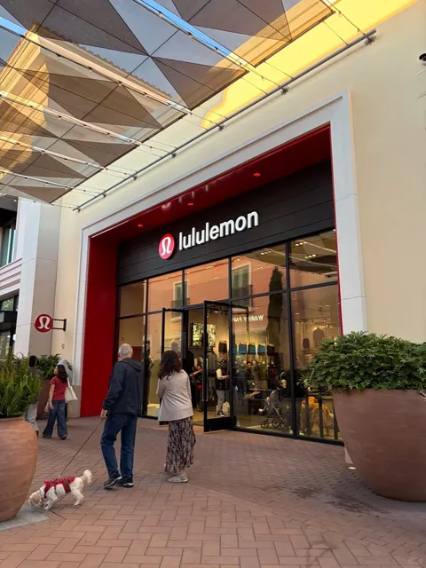 Irvine Spectrum Center Guide 🛍️ Eat, Shop & Play!