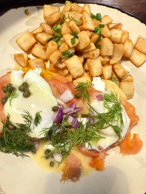 Egg Harbor Cafe: A Bustling Brunch Spot in Johns Creek! 🍳✨