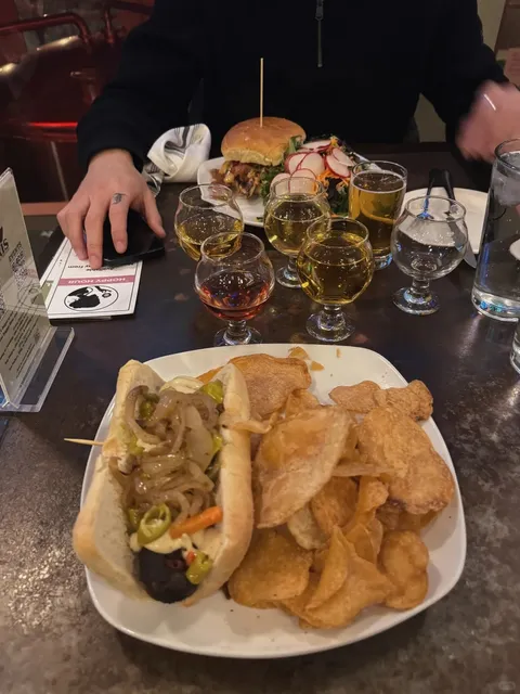 What I’d Call a Must-Visit Brewery for Girls in Chicago 🧚‍♀️