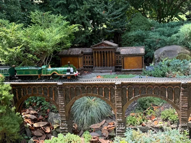 🚂 Half-Day Car-Free Trip | The Railway Garden at Morris Arboretum
