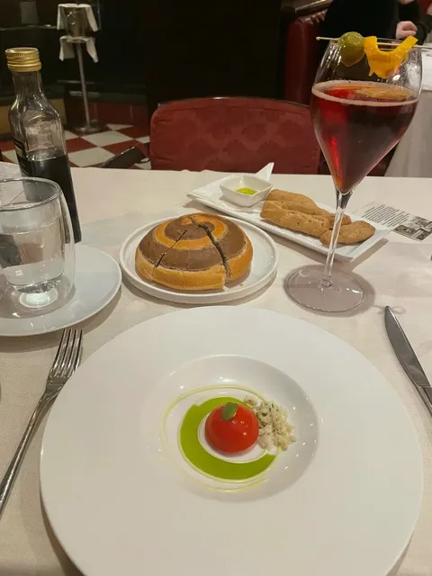 Hidden Gem Alert! Michelin-Recommended Venetian Cuisine  🍽️✨  