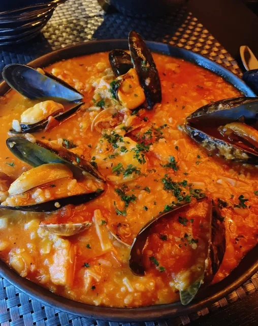 🍽️ Trattoria 360 | This Seafood Risotto is Worth Every Calorie!