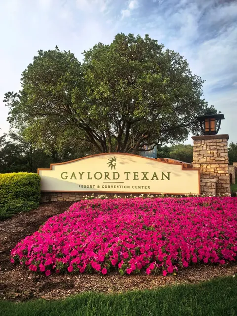 🏨 Hotel Tour Vol. 17: Gaylord Texan Resort & Convention Center 