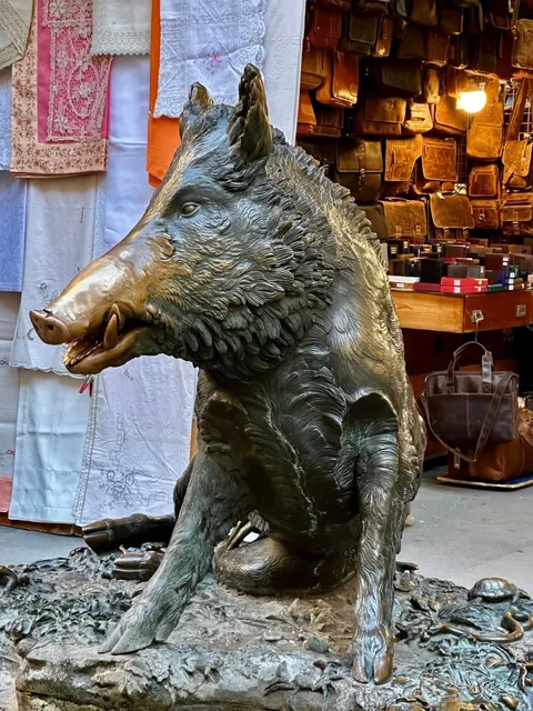 Do You Know the Legend of Florence's Wild Boar 🐗 Fountain?