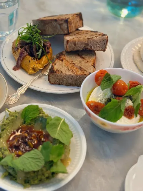 Seattle | 🇬🇷 Homer: Refreshing and Healthy Greek Cuisine