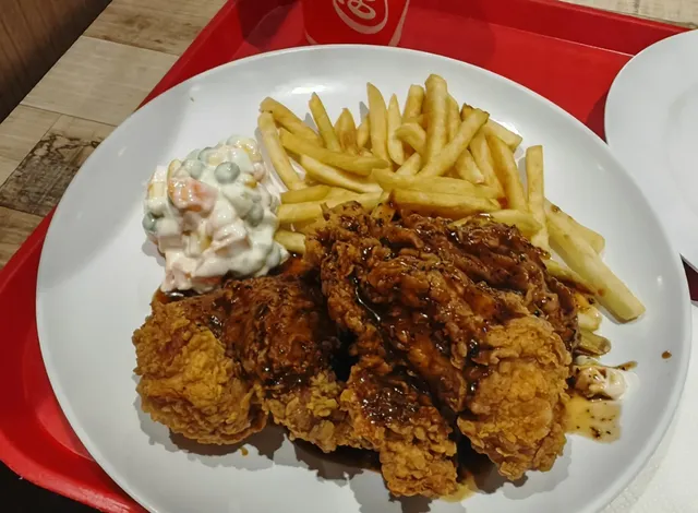 From Fried Chicken to Sausage Rice, Food Joy Hits Harder Than Payday 