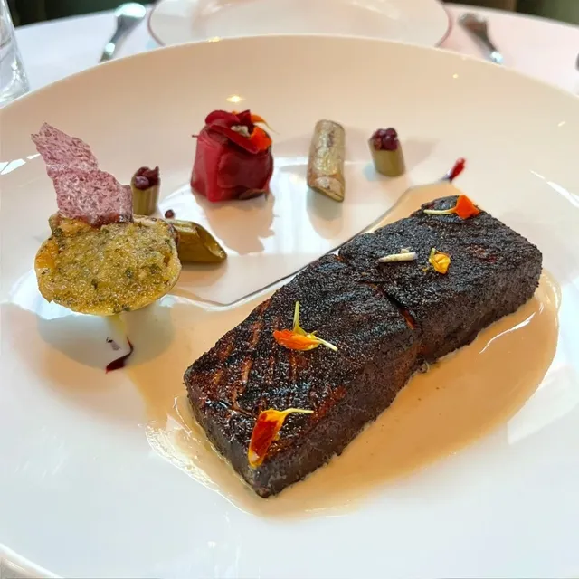  When Michelin French Goes "Burnt Charcoal" Chic 🖤🍽️​​