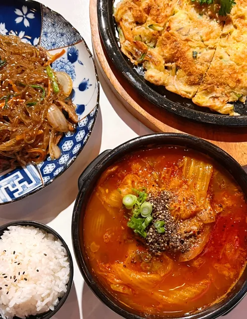 🍲 Winnipeg | When in Doubt, Eat Here!