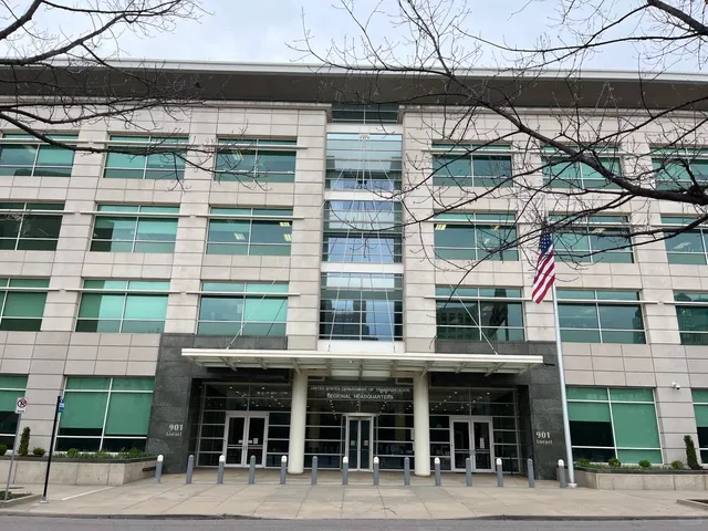 🇺🇸 Kansas City Day 2: Scenic Overlooks & Hidden Gems 🌆